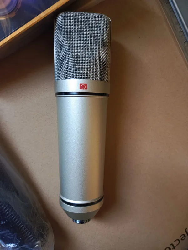 Studiya Ovoz yozish va efir uchun. Audio komplekt.