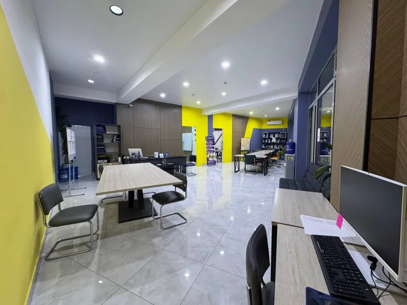 Дархан | 220 м² | 2 этажа | Под любую деятельность 1 Дархан | 220 м² | 2 этажа | Под любую деятельность 1