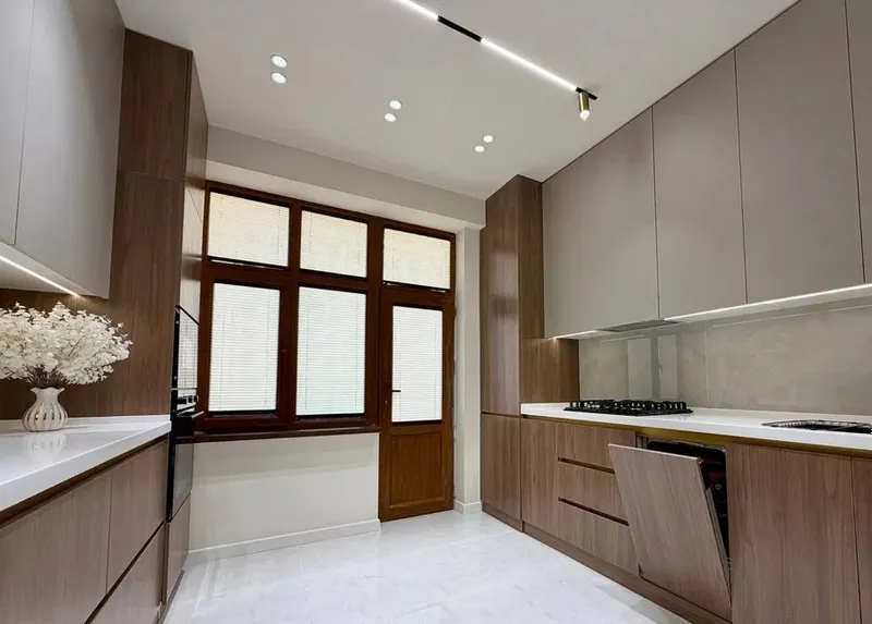 Shota Rustaveli 3 xona • 100 m² • 7/12-qavat 6