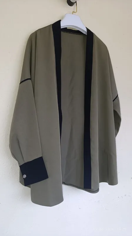 abaya sotiladi yangidek abaya sotiladi yangidek