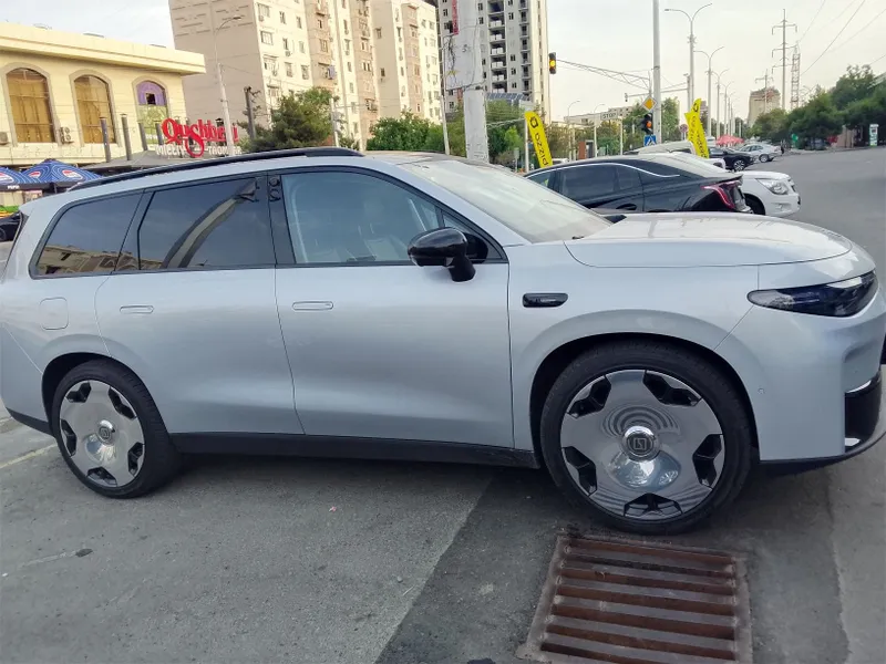 Leapmotor c16 продам срочно 1 Leapmotor c16 продам срочно 1