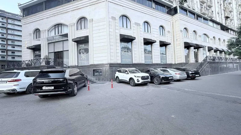 850 м² на первой линии | ЖК Real House (Ц-2) 1