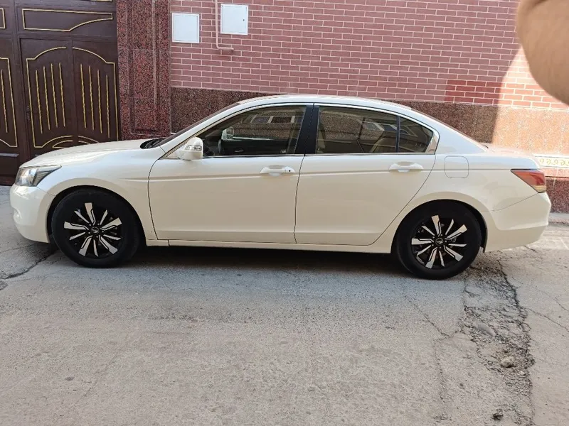 Honda Accord 2008 Хонда Аккорд 2.4l AWD — фото 3