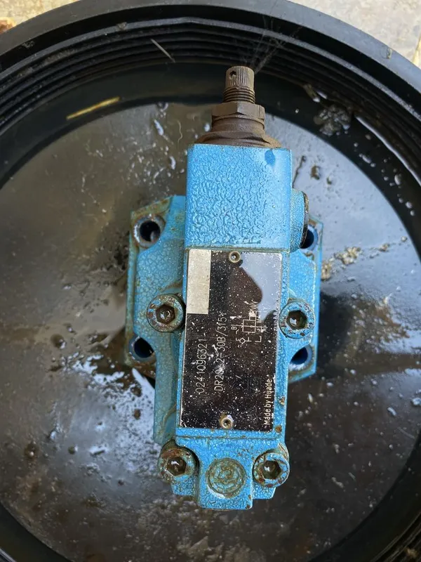 Гидравлический распределитель Гидравлический распределитель