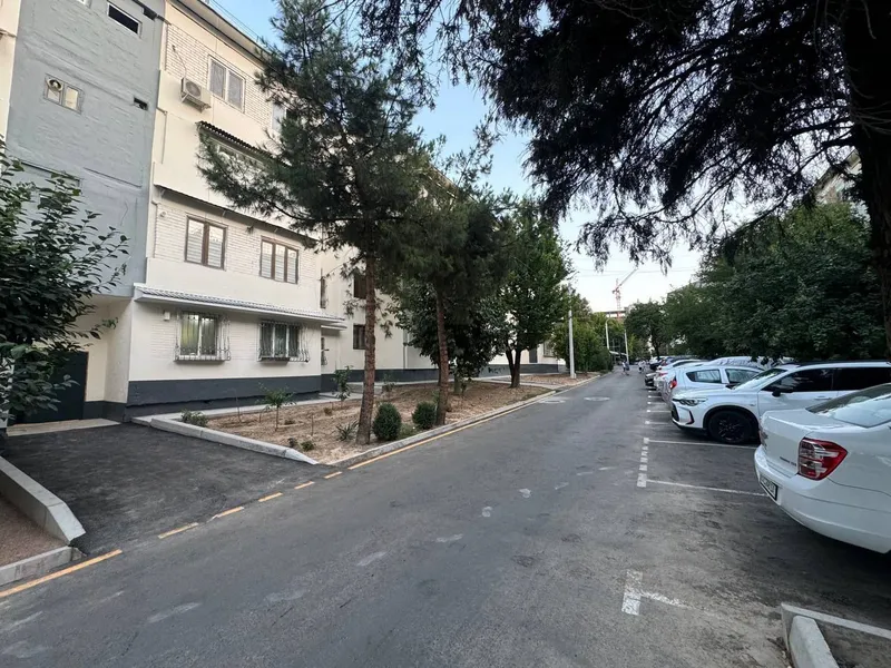 Срочно 4х комнатная ул Генерала Петрова . Шастри