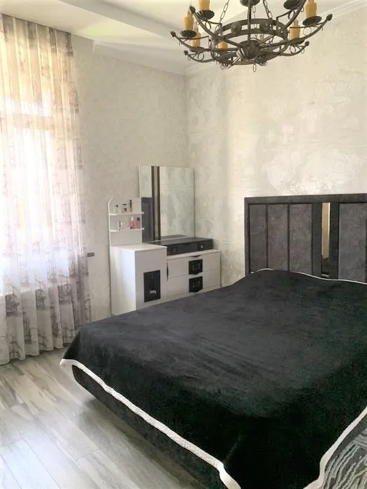 3-комн квартира, 140 м², 2/3 этаж, Яккасарайский (Ракат), метро Ойбек