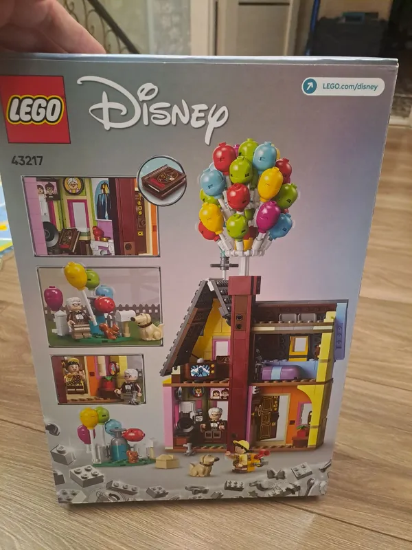Набор lego disney вверх 2