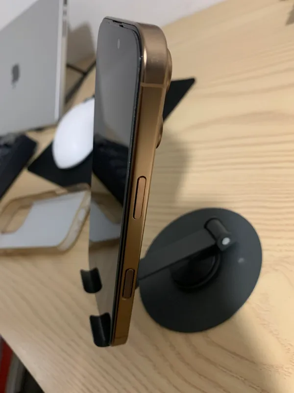 iPhone 16 Pro 4 iPhone 16 Pro 4
