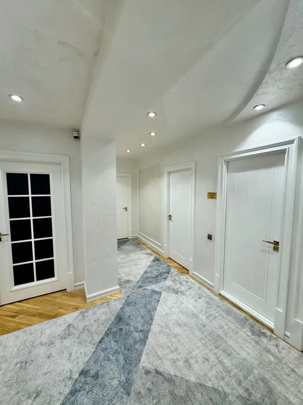 Продаётся 4-комнатная квартира, 230 м², евроремонт, с мебелью и техникой (Чиланзар, метро Хамза) 8