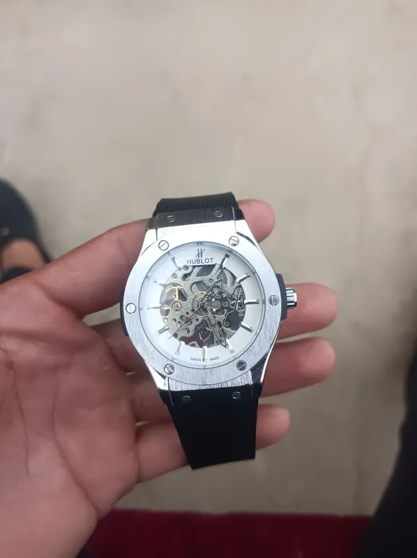 hublot soat mexanika