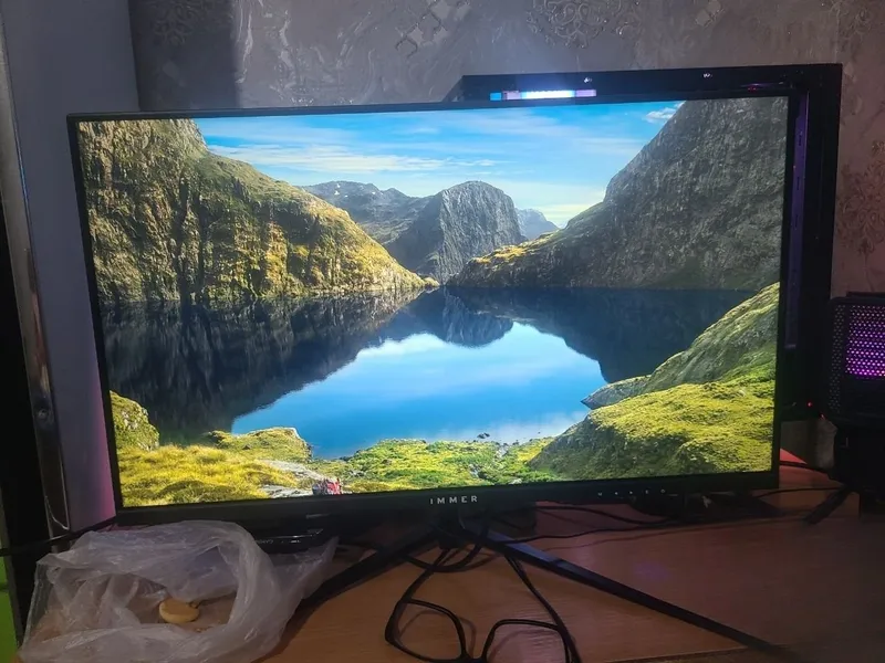 Manitor immer 24 75hz 2 Manitor immer 24 75hz 2