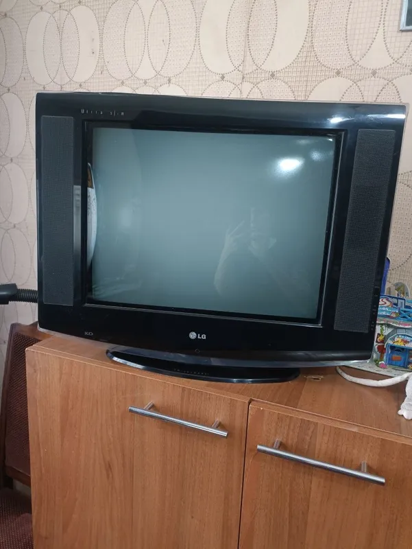 Продам телевизор за 25000,на запчасти 1 Продам телевизор за 25000,на запчасти 1