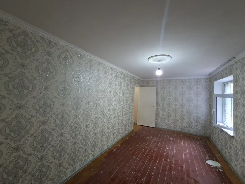 Продаётся 1 комнатная квартира 42²м Балкон 2×6 Продаётся 1 комнатная квартира 42²м Балкон 2×6