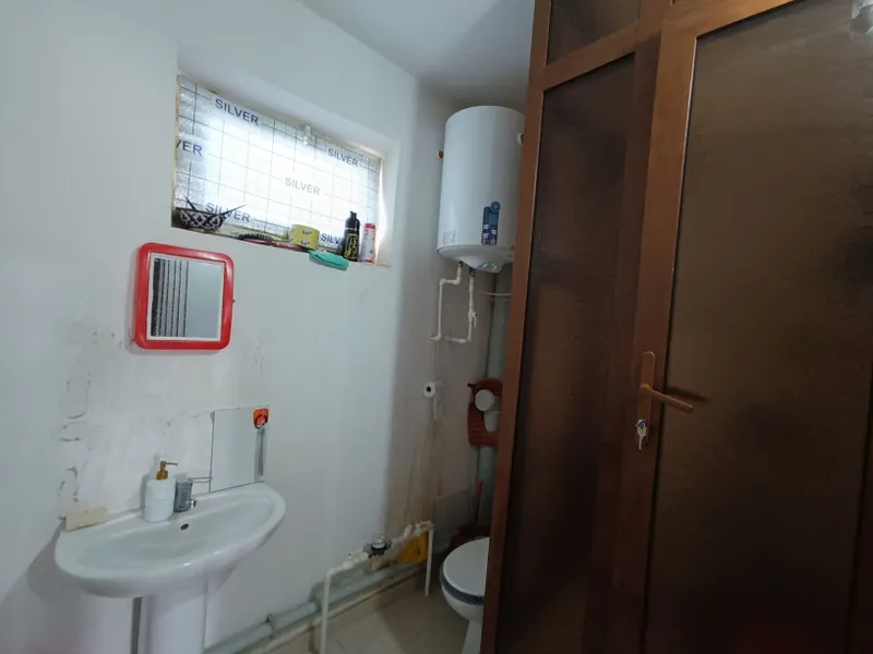 2/3/3 сотилади 42м² 6 2/3/3 сотилади 42м² 6