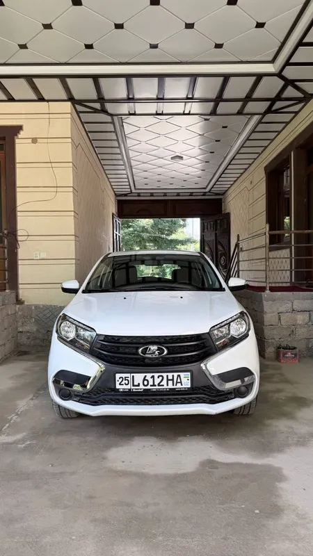 Lada xray sotiladi