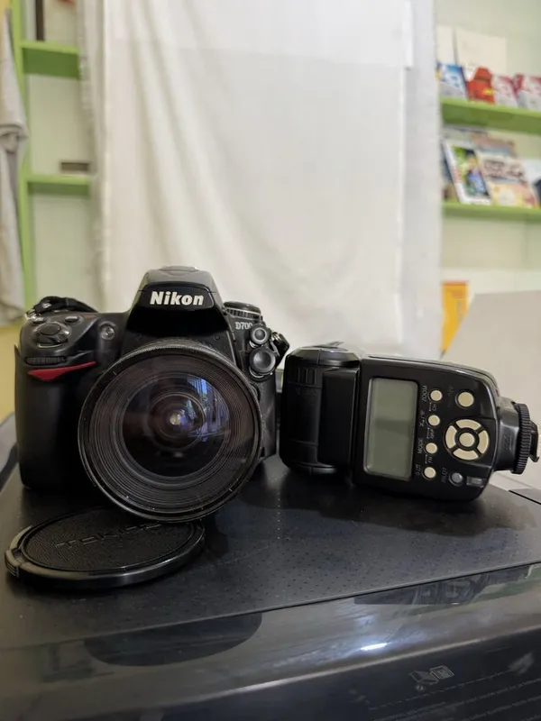 Nikon D700 FX Sotiladi