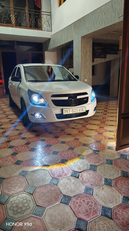 Sirochni sotladi puli yengil kobilt