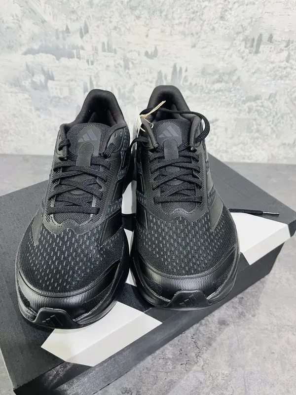 Adidas krossovka