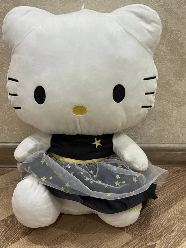 Hello Kitty: Yumshoq o'yinchog'i