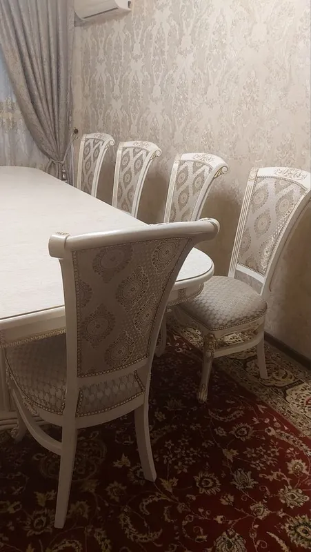 Стол 2,75 и 10 стулев ,сделано на заказ ,состояние отличное 5 Стол 2,75 и 10 стулев ,сделано на заказ ,состояние отличное 5