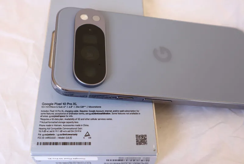 Google Pixel 10 Pro XL 16GB/256GB. Идеальное состояние. USA — фото 2