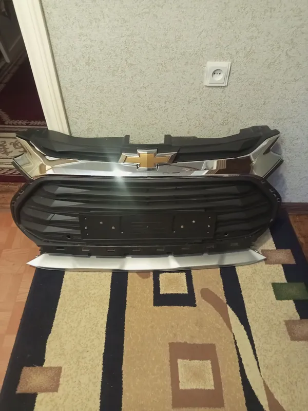 Продам решётку от Трекера