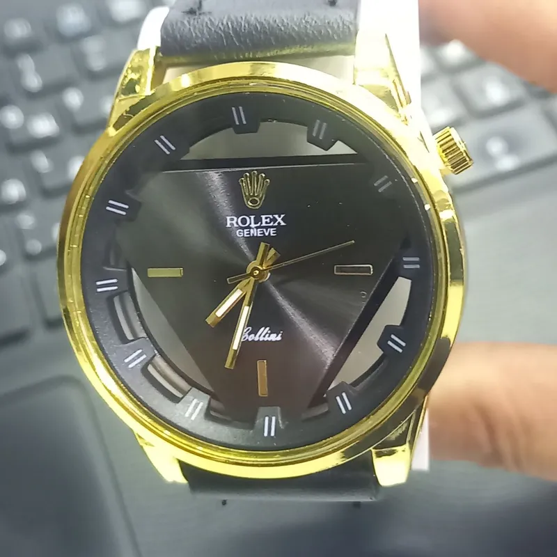 Rolex soat sotiladi