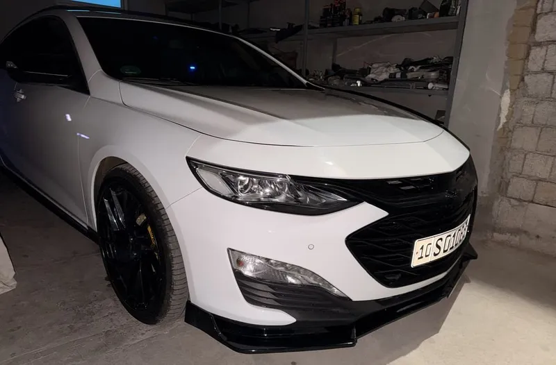 Malibu 2 Premier 2021–23 2 Malibu 2 Premier 2021–23 2