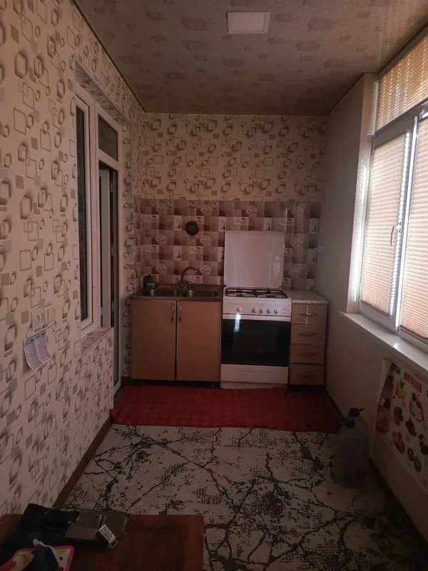 Srochna 7 mkr 2 xona 3 xona qilingan 1 etaj Jasorat 10 — фото 4