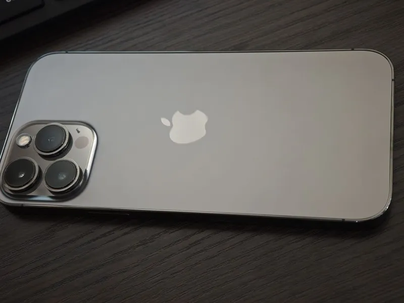 Iphone 13 pro max 256 Гб, аккумулятор 85% 4