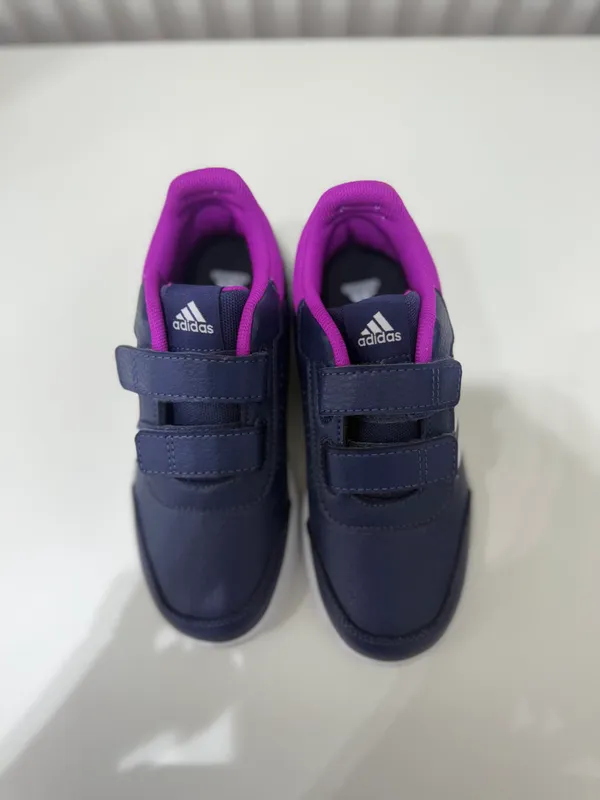 Детские original Adidas кроссовки размер 30 Детские original Adidas кроссовки размер 30