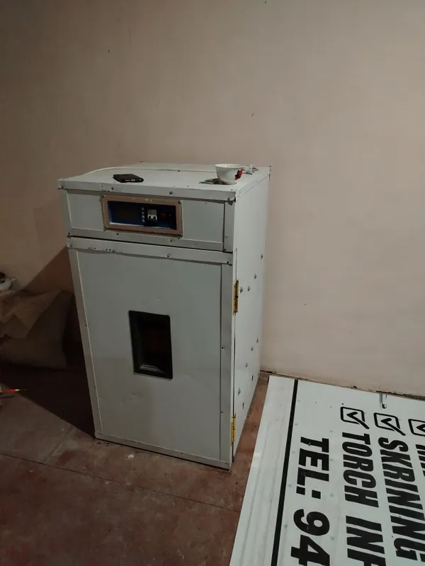 inkubator sotiladi 350 ta tuxum ketadi yangi — фото 1