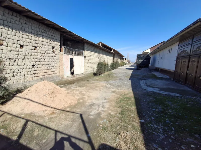 Jomboy 10 sotix yer uchastka sotiladi