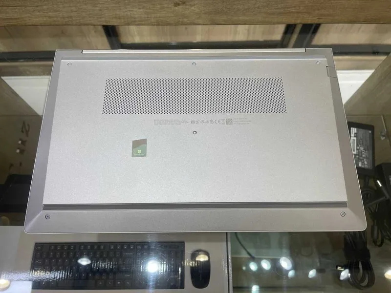 HP ProBook 450, sensorli, Intel Core i7-1255U, 16 GB tezkor xotira, 256 GB SSD 8 HP ProBook 450, sensorli, Intel Core i7-1255U, 16 GB tezkor xotira, 256 GB SSD 8