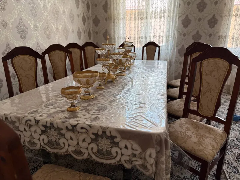 stol stul ustidegi idishlari va pardalari sotiladi — фото 2