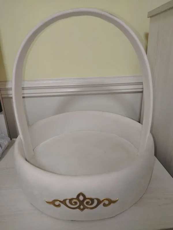 Oq parfumlar savati