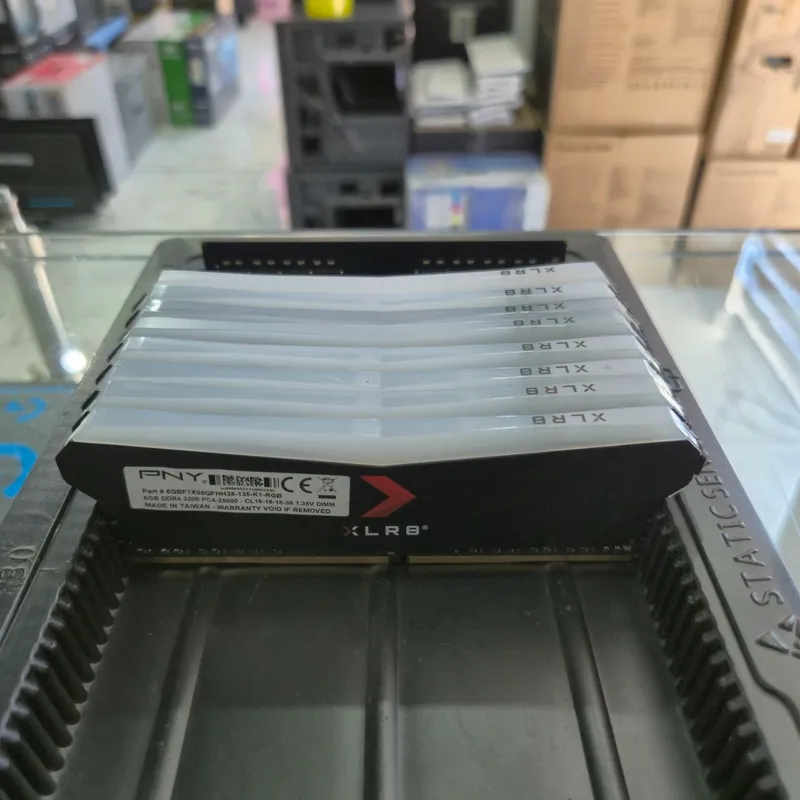 PNY XLR 8GB 3200MHZ PC4 RGB RAM 2 PNY XLR 8GB 3200MHZ PC4 RGB RAM 2
