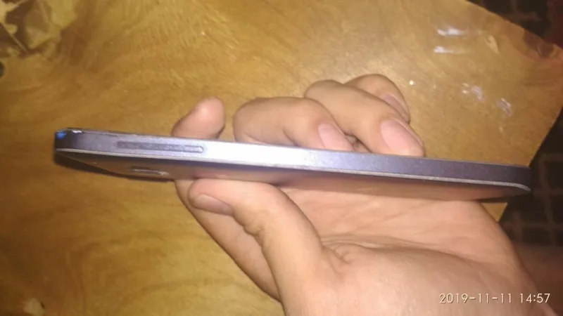 Продам samsung a3 (2015) 4 Продам samsung a3 (2015) 4