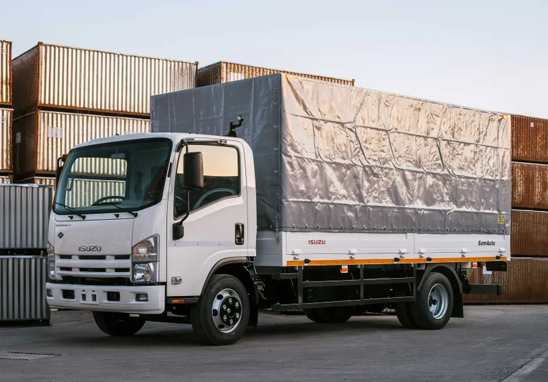 Isuzu ISUZU NPR 82 L CNG Бортовой с тентом 2026 года