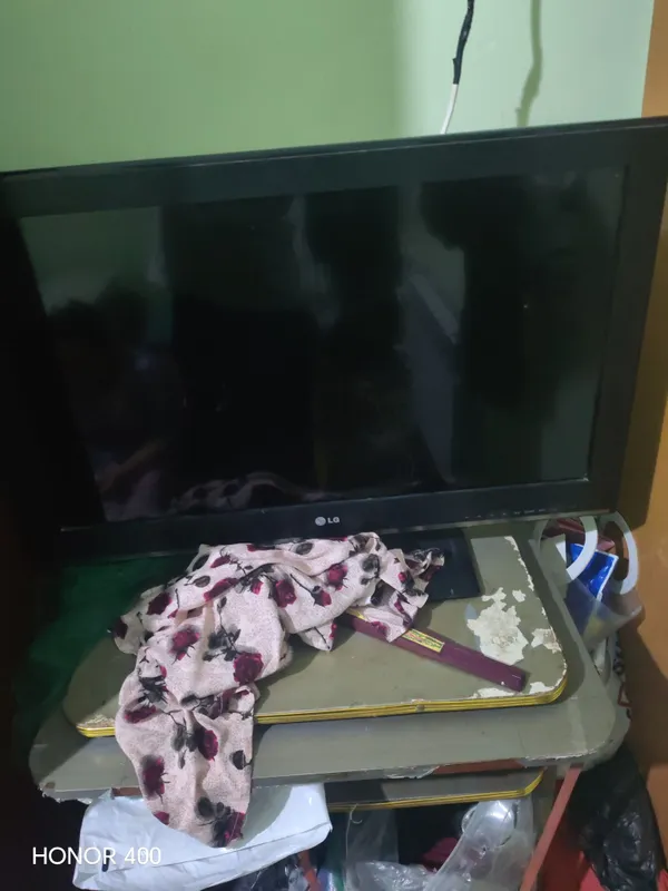 televizor sotiladi lg 43 dyuymli 2