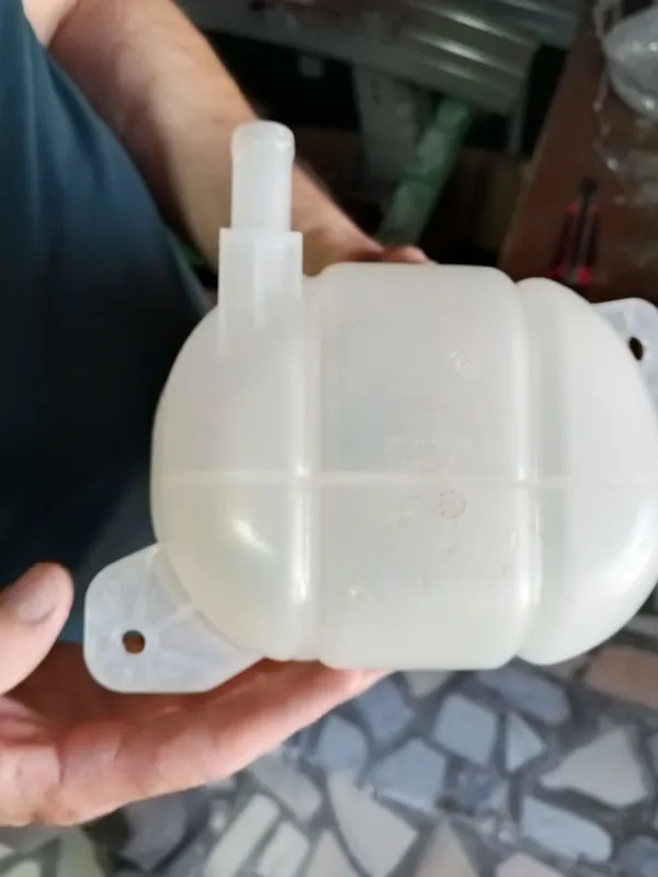 Бачок для воды Dongfeng EP 008 1 Бачок для воды Dongfeng EP 008 1