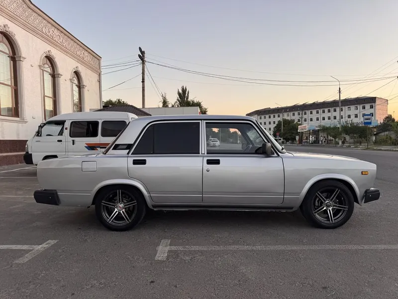 lada 2107 Yili 2011- yil 5 lada 2107 Yili 2011- yil 5