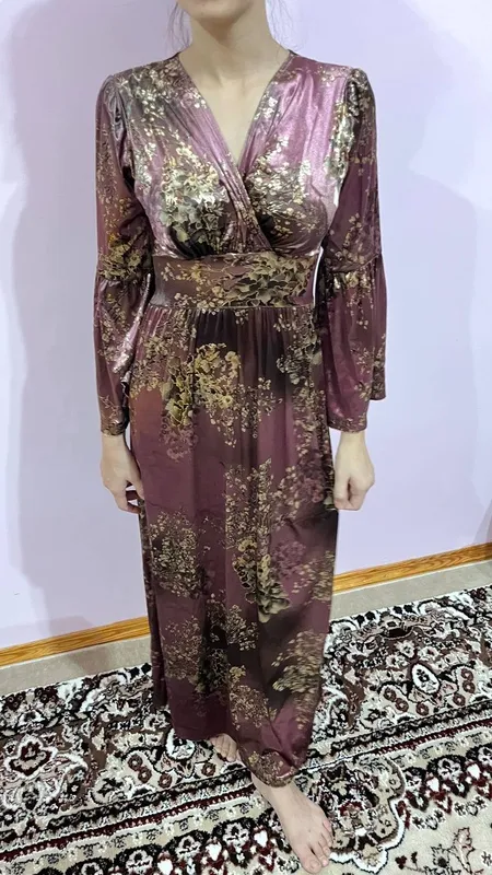 Ayollar uchun villur matoli nafis uzun ko'ylak 1