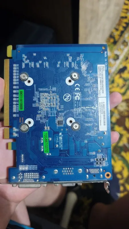 Видеокарта GT730 на 2 Гб DDR3 2