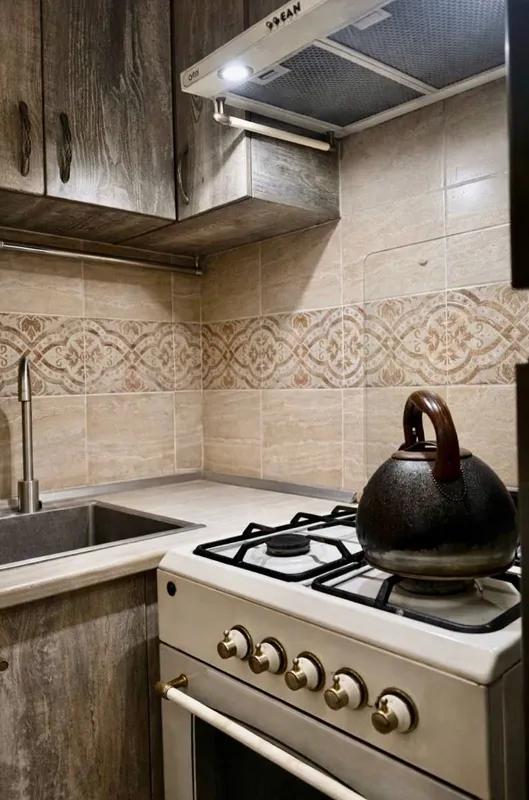Oybek metrosi, shoshilinch 6