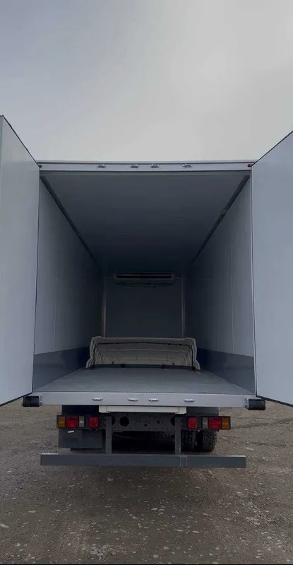 Sinotruk HOWO V5X avtorefrijerator (рефрижератор) — фото 2