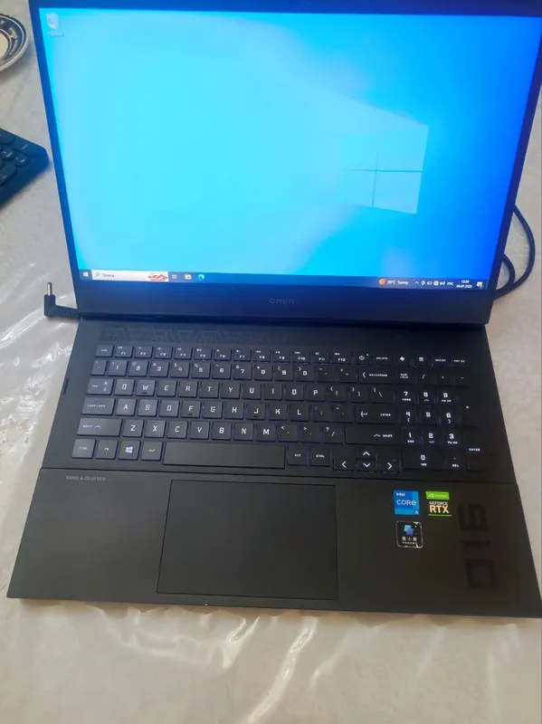 HP OMEN 16 RTX 3050 Ti 16/512GB i5-11400H srochniy