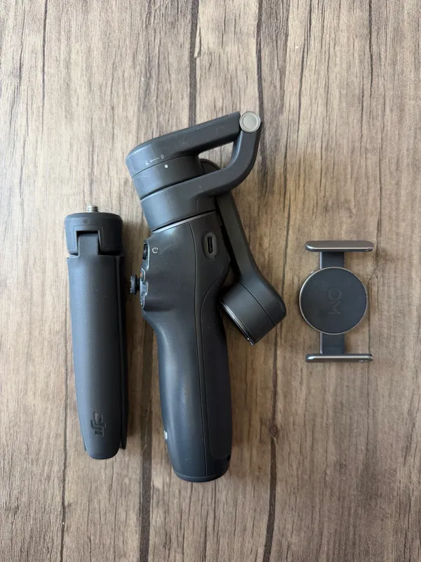 DJI osmo mobile 2