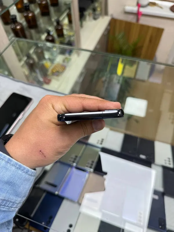 Samsung S22 5G, американская версия 5
