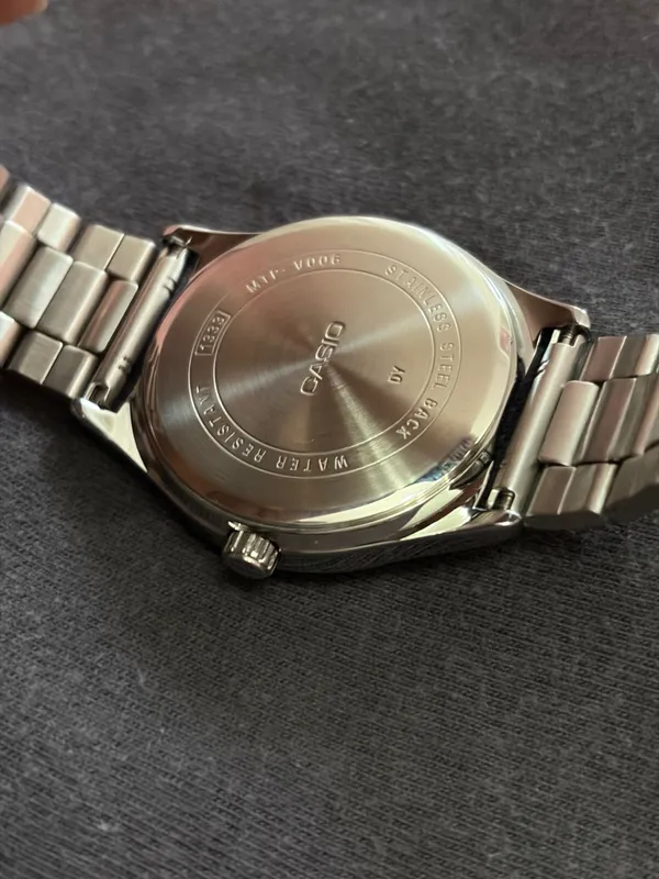 CASIO MTP-V006D-1B (General) в идеальном состоянии — фото 1